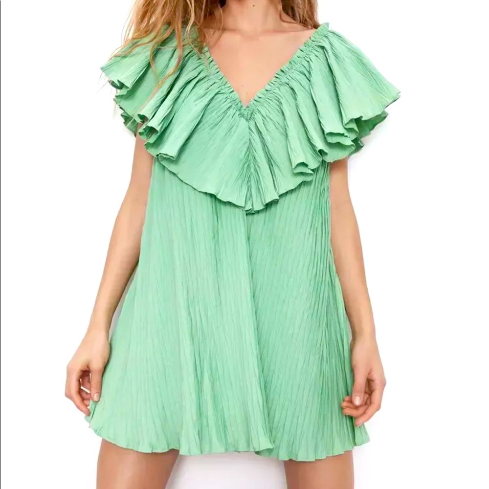 Zara blogger favorite green frill dress sz small